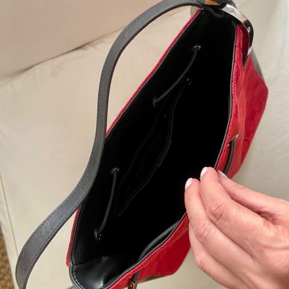Gucci Authentic Monogram Drawstring Shoulder Bag - Picture 6 of 12